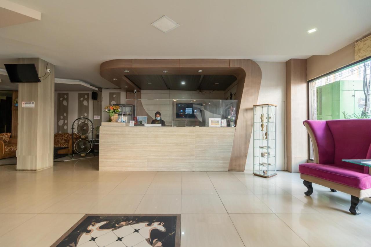 Urbanview Skip Hotel