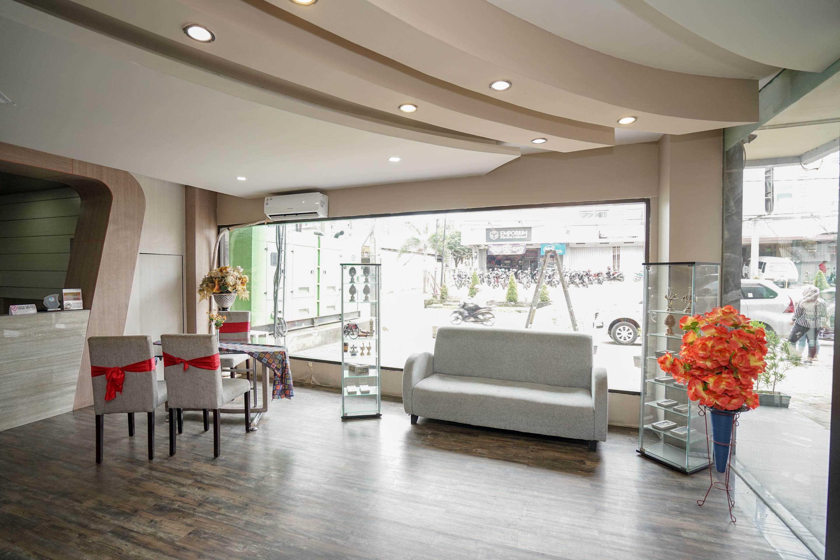 Urbanview Skip Hotel Palembang